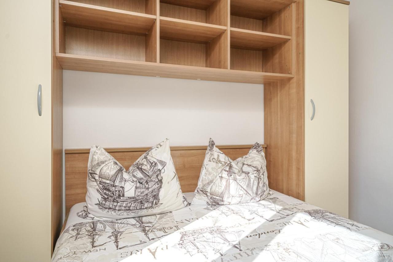 Apartmani Gabriella Vodice Ngoại thất bức ảnh