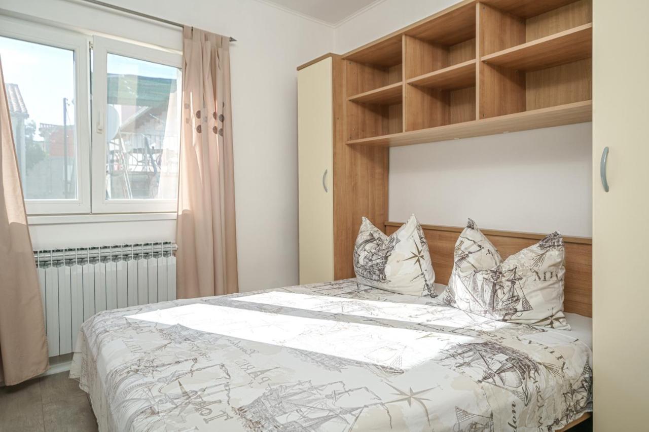 Apartmani Gabriella Vodice Ngoại thất bức ảnh