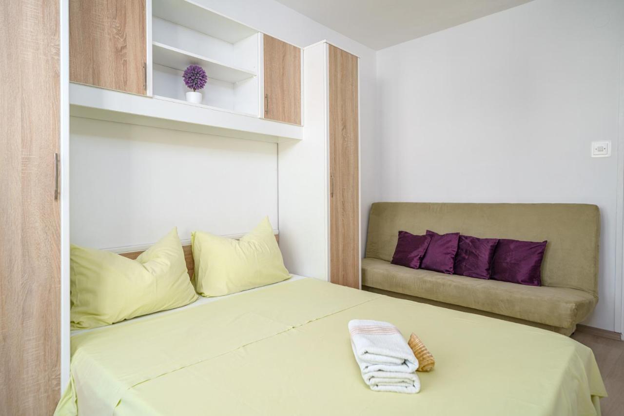 Apartmani Gabriella Vodice Ngoại thất bức ảnh