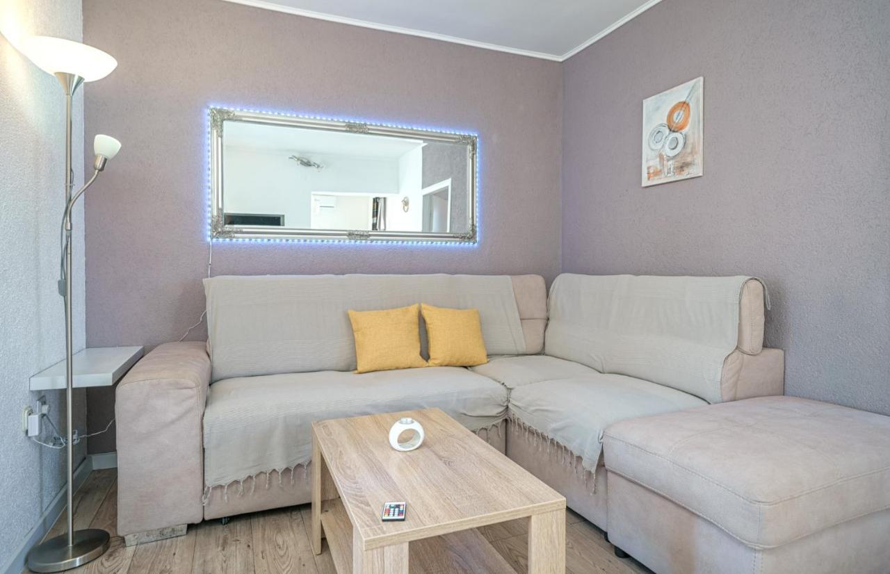 Apartmani Gabriella Vodice Ngoại thất bức ảnh